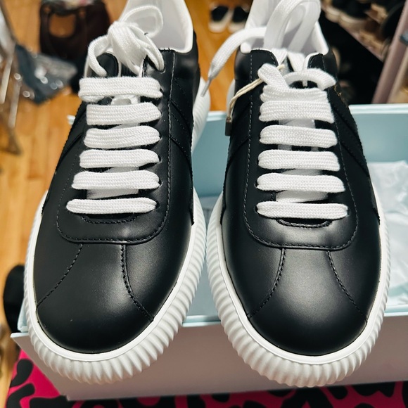 Authentic LANVIIN New Black Sneakers with dust Bag and Box size 6 - Picture 9 of 11